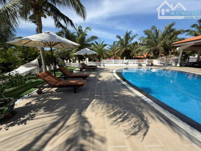 BIỆT THỰ DOMAIN MŨI NÉ 860m2 khu A đẹp nhất, villa hồ bơi riêng, hàng hiếm