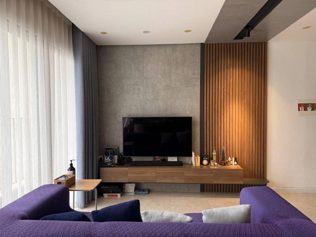 Cần bán căn 3PN Vinhomes D'Capitale, 95m2 view hồ tòa C6, nhỉnh 12 tỷ