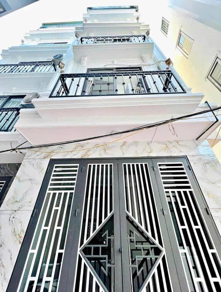 Bán nhà QL6A Phụng Châu Chương Mỹ, 5 tầng 33m2 giá 2.75 tỷ, cạnh ĐH Thể Dục Thể Thao