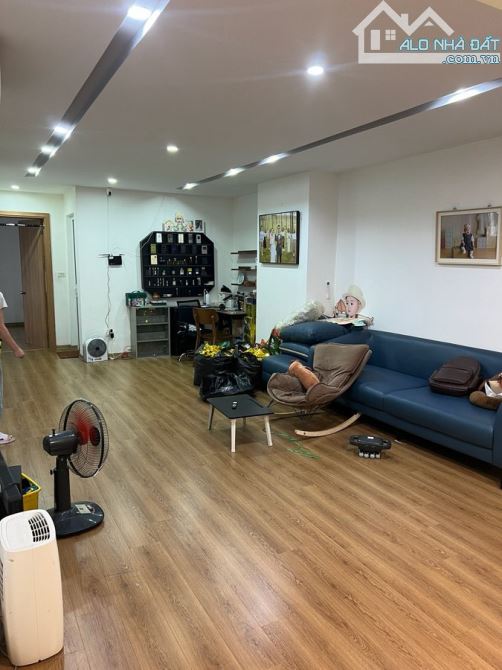 Bán chung cư Intracom1 Trung Văn - Nam Từ Liêm- 113m2 - 3 PN - Giá 7,6 tỷ
