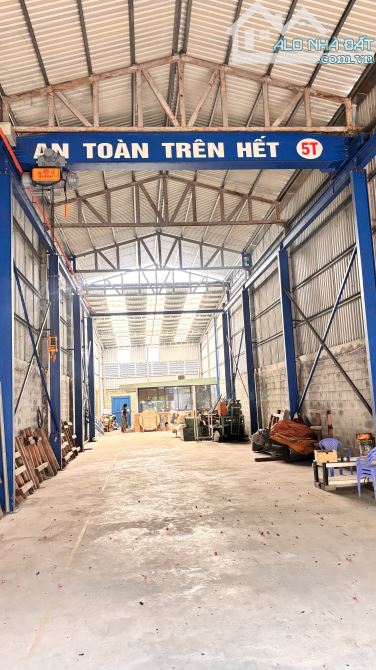 bán kho xưởng mặt tiền đường kênh A sổ hồng thổ cư xã bình lợi bình chánh