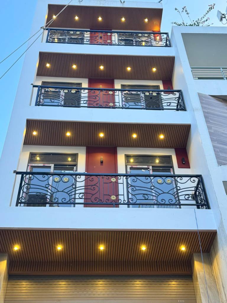 Bán CHDV Nguyễn Trãi Quận 5, 7 tầng có hầm 5x20m, hẻm 6m có dòng tiền sẵn 130tr/tháng