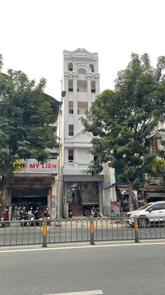 BÁN NHÀ LÝ THÁI TỔ QUẬN 10, DT 5.2 x 21M, HẦM 5 LẦU, GIÁ CHỐT 47 TỶ