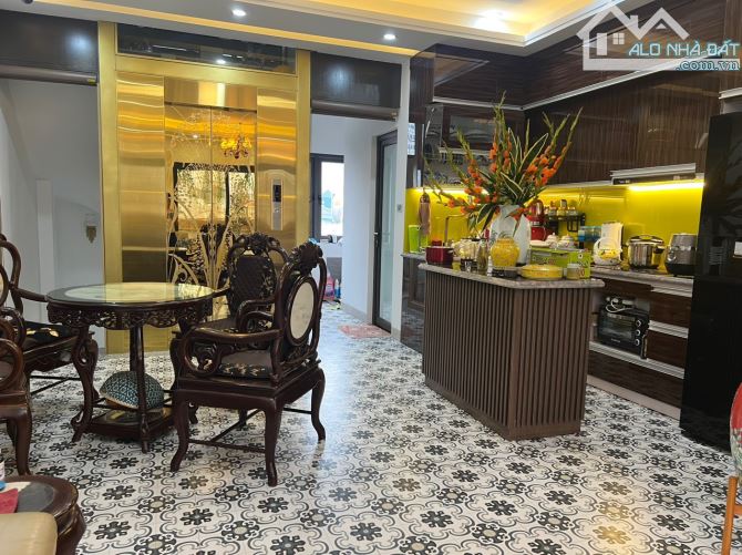 🔥 BÁN NHÀ Đỗ Nhuận – 6 TẦNG THANG MÁY – Ô TÔ 7 CHỖ VÀO NHÀ – MẶT NGÕ KINH DOANH