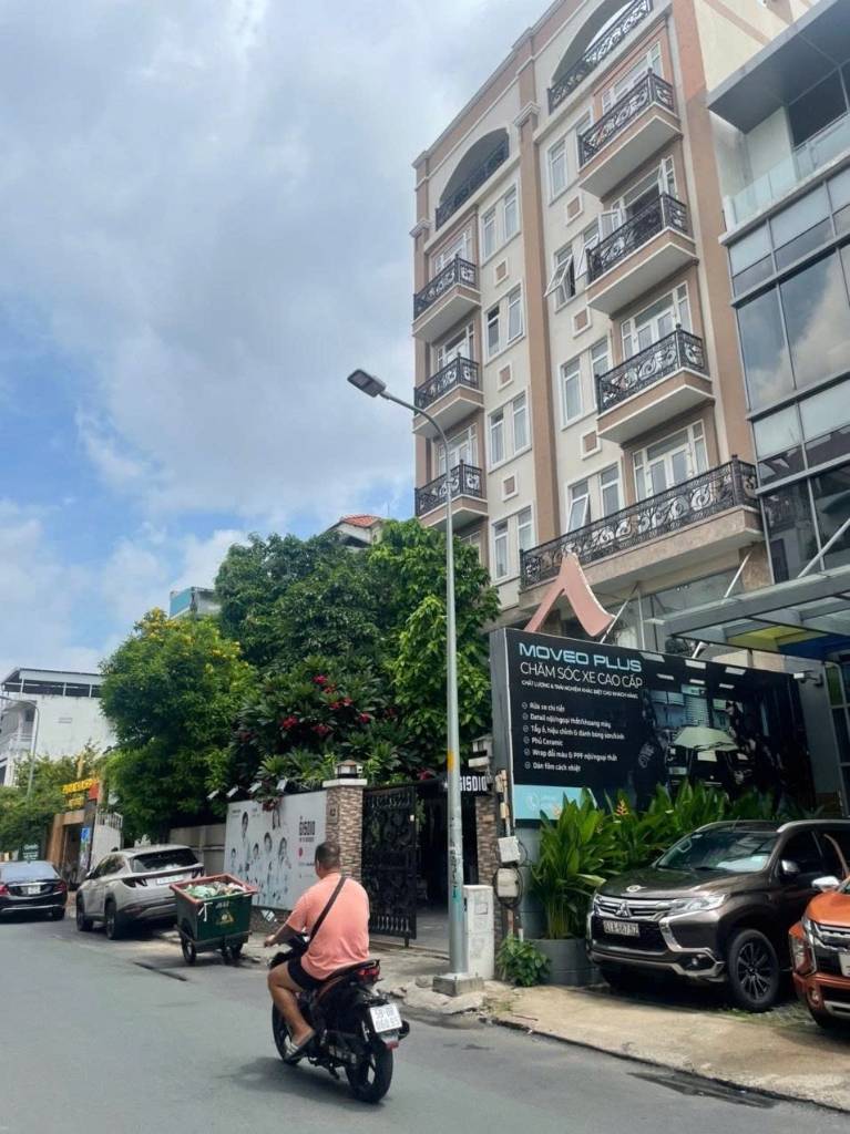 BÁN TÒA NHÀ ĐẶNG DUNG QUẬN 1, 14.15 x 24.17M KHU KINH DOANH, GIÁ 182 TỶ