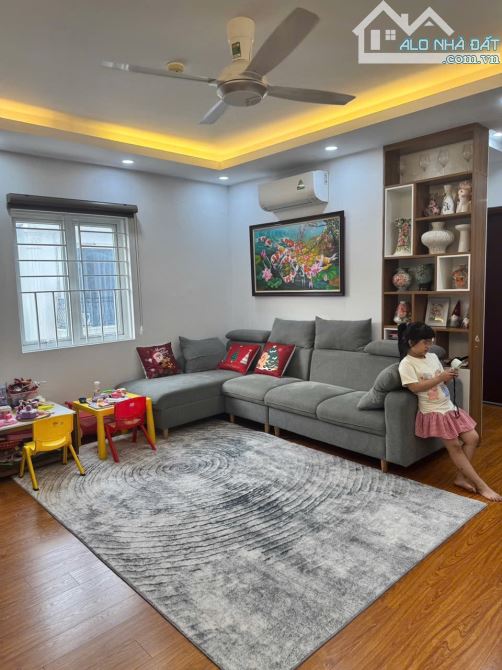 Bán gấp chung cư C14 Bộ Quốc Phòng căn góc siêu thoáng, giao thông thuận tiện