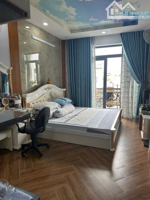 HẺM XE TẢI - VỊ TRÍ VÀNG - KHU KINH DOANH ẨM THỰC - PHỐ ĐI BỘ HỒ THỊ KỶ - QUẬN 10.