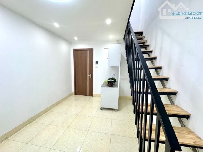 🎯 HIẾM CÓ KHÓ TÌM: NHÀ ĐẸP Ở LUÔN - TRUNG TÂM SÀI ĐỒNG - CHỈ 1.33 TỶ CÓ SỔ ĐỎ RIÊNG!