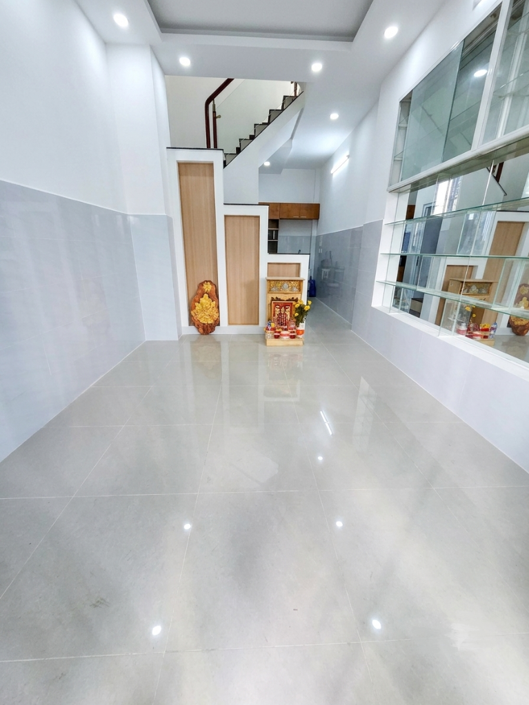 Bán nhà Hậu Giang, Quận 6, hẻm oto đỗ cửa ,4 Tầng, giá 5,35 tỷ