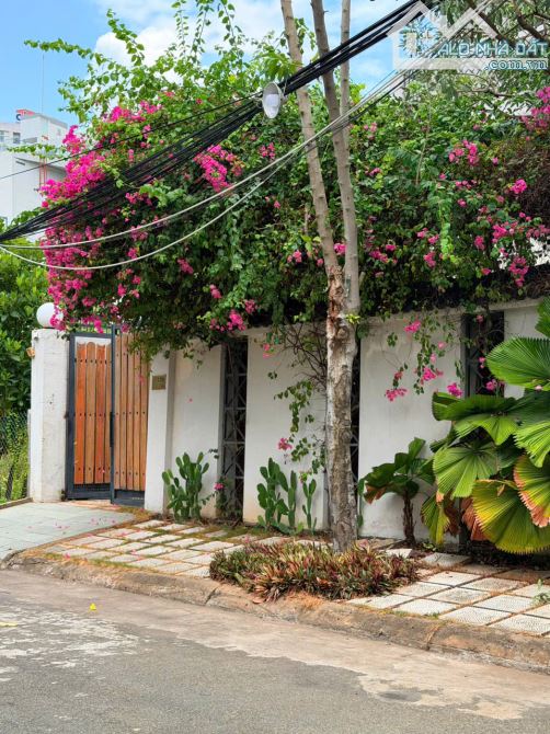 VILLA VEN SÔNG SÀI GÒN SÁT BA SON & PHỐ ĐI BỘ NGUYỄN HUỆ COMPOUND HIẾM GIỮA NỘI ĐÔ