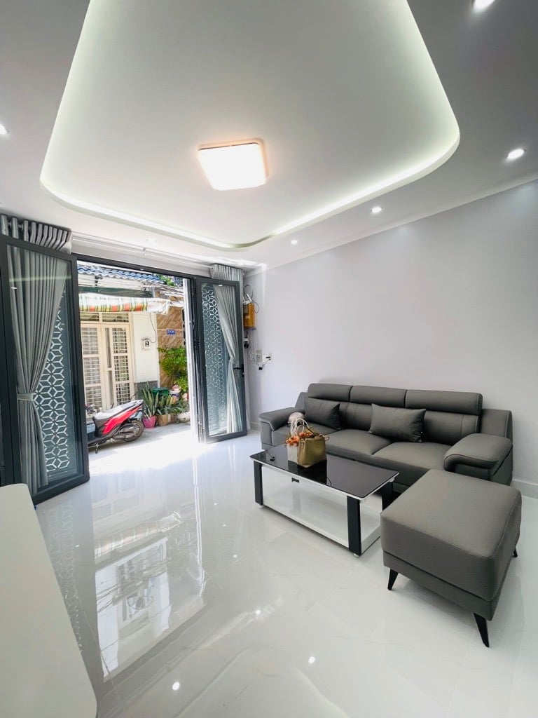 Nhà đẹp Lê Tấn Bê Bình Tân, DT 4x11m, 2 tầng, full nội thất cao cấp, chỉ nhỉnh 4,2 tỷ