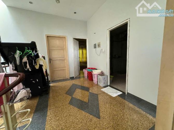 BÁN BIỆT THỰ ĐƯỜNG XÔ VIẾT NGHỆ TĨNH - CÓ GARAGE XE HƠI - 5PN 6WC - 26 TỶ TL THIỆN CHÍ