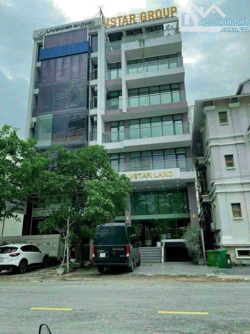 Bán Gấp tòa nhà VP mặt tiền Nguyễn Xuân Khoát - DT: 10 X 21 - Hầm + 7 Tầng - HĐT:120 T