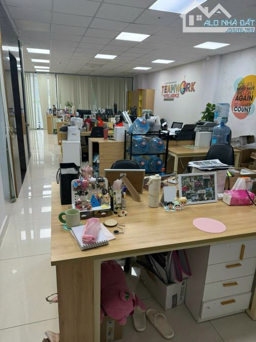 Tòa nha 3.000m sàn - Khu Nguyễn Văn Trỗi !! 20m X 35m | Hầm 8 Tầng | Thuê: 400tr/tháng |