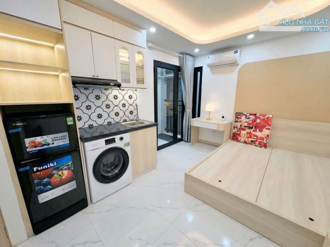 Bán toà CCMN gần ĐH Bách - Kinh - Xây, 55m² x 6T, 14 phòng full đồ, dòng tiền 70 triệu/th