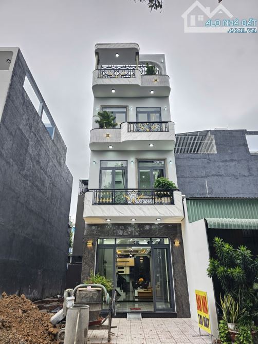 6,79Tỷ TL🔥Bán nhà 2 Lầu full nội thất gần Chợ 434, gần VinCom550 p.Bình Hòa, Tp.Thuận An