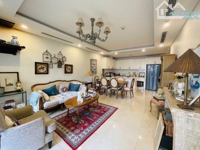 Chuyển nhượng căn hộ 3 phòng ngủ D’Le Roi Soleil, Đặng Thai Mai, Tây Hồ chỉ 21 tỷ