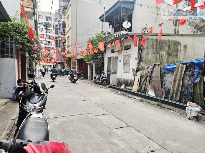 Bán Đất phân lô quân đội Khu 75 Lai Xá 72m2, MT 4.5m, 2 thoáng, nhỉnh 10 tỷ.
