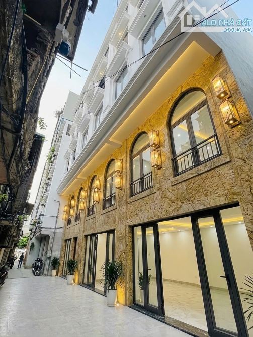 BÁN CCMN MINH KHAI 85m2- 22Phòng Khép Kín-15m ô tô tránh-Doanh thu 200tr. Giá chào 27.2 TỶ