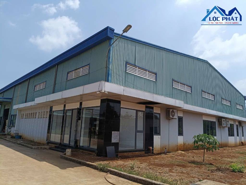 Bán nhà xưởng khu công nghiệp Long Khánh, DT 10.000m2 giá 32,5 tỷ