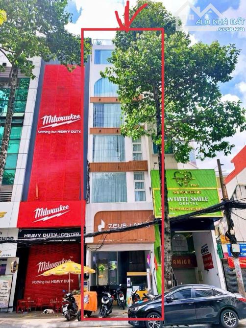 TÒA NHÀ VĂN PHÒNG TUYẾN PHỐ TÀI CHÍNH QUẬN 1 – HẦM 6 TẦNG THANG MÁY – DÒNG TIỀN 100 TRIỆU