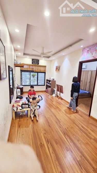 CHUNG CƯ 19T5 MẬU LƯƠNG KIẾN HƯNG HÀ ĐÔNG, 70M, GIÁ 3,7 TỶ