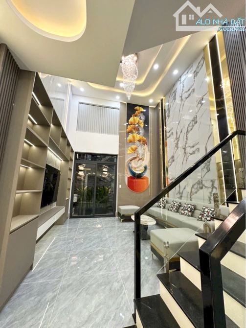 NHÀ TL31 Q12 - GẦN CHỢ CẦU ĐỒNG - 63M² -5 TẦNG-FULL NỘI THẤT- HẺM 8M 💸 CHỈ NHỈNH 6 TỶ