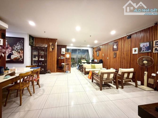 Chuyển nhượng căn hộ N03.T3 Ngoại Giao Đoàn, Xuân Tảo, Bắc Từ Liêm, 158m2 chỉ 19.7 tỷ