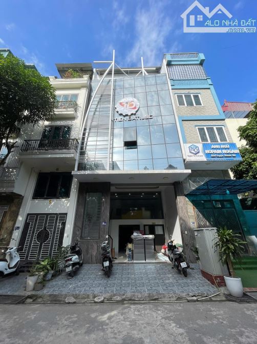 🚨 TÒA NHÀ VĂN PHÒNG TU HOÀNG – NAM TỪ LIÊM | VỈA HÈ Ô TÔ TRÁNH, 6 TẦNG, CHỈ 22.5 TỶ