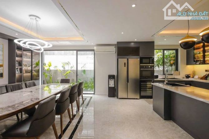 34 tỷ sở hữu tòa building ngay Lũy Bán Bích,Q.Tân Phú,DT:8x25m,hầm 5 lầu,HĐT:85 triệu