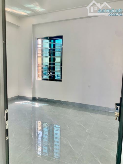NHÀ 4 TẦNG PHƯỜNG ĐỀ THÁM, SAU 1 NHÀ MẶT PHỐ CỔ TRẦN HƯNG ĐẠO, KINH DOANH SPA, NEO