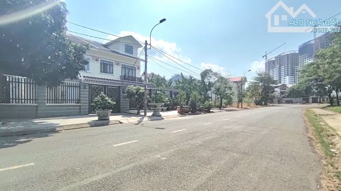 ĐẤT VÀNG KHU BIỆT THỰ BÌNH HƯNG, DT KHỦNG 500M², MT 20M VIEW SÔNG, ĐƯỜNG NHỰA 12M LỀ RỘNG