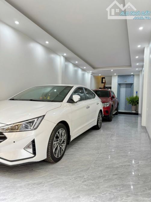 BÁN NHÀ NGÔ GIA TỰ LONG BIÊN Ô TÔ TRÁNH 60M 6 TẦNG GIÁ 18.2 TỶ