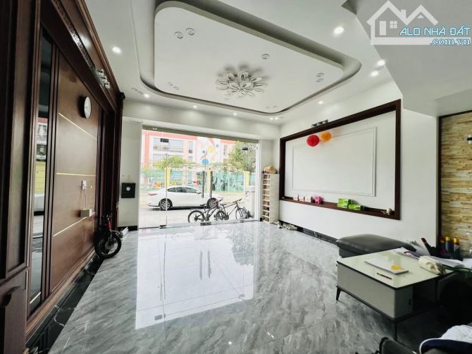 🏡 Trung tâm Sở Dầu Hồng Bàng – Nhà 4 tầng mặt tiền 5m, đường 7m ô tô tránh, giảm sâu.