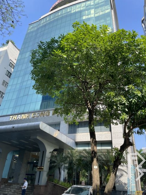Toà nhà văn phòng tại phố Dịch Vọng Hậu, 300m2, xây dựng 9 tầng có hầm,mặt tiền 16m, 190tỷ