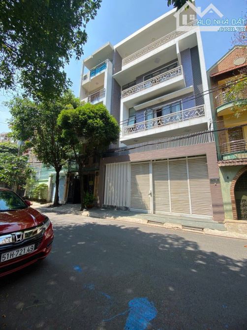 Bán Biệt Thự Khu K300 Nguyễn Minh Hoàng - Tân Bình. 8m x 17m. Hầm 3 Tầng + TM. 34 Tỷ