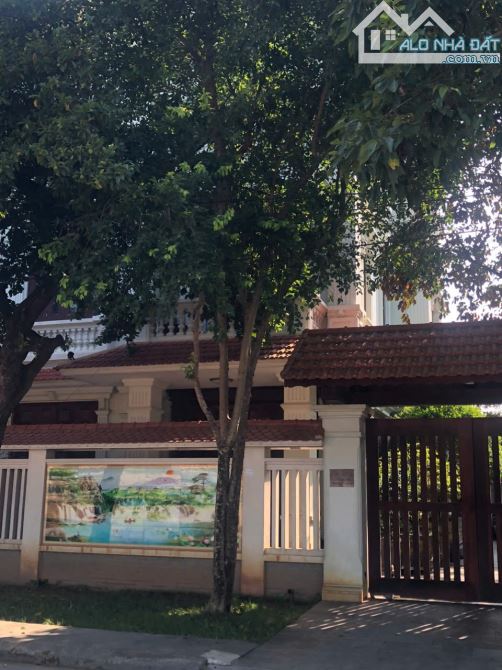 BÁN BT DABACO – HOÀNG HOA THÁM VIEW HỒ ĐIỀU HOÀ CỰC HIẾM MT13.5m. S=189m2.GIÁ 42 TỶ