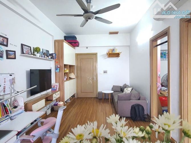 Chính chủ bán cc Hoàng Công_BC Đông Nam_View toàn thành phố_DT 75m2_Giá 3 tỷ 87