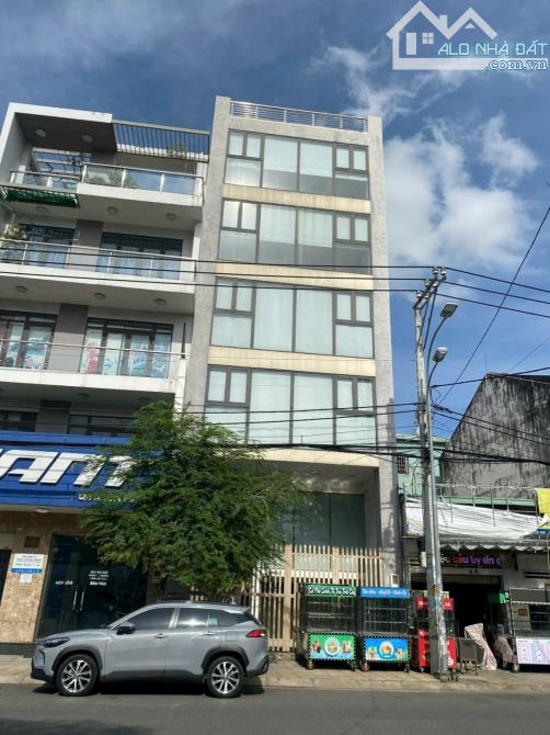 Bán Toà Nhà Văn Phòng Mặt Tiền Đường Phạm Văn Bạch Quận Tân Bình.KC:6 Tầng.Giá 39 tỷ
