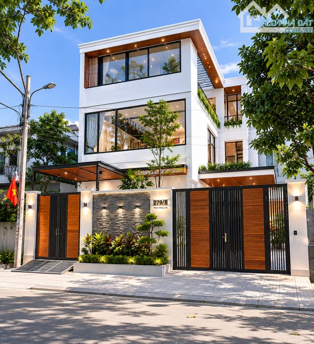Biệt thự 3 tầng, KDC Bộ Công An. 160m2, ngang 9m, nội thất cao cấp. Giá 18.x tỷ