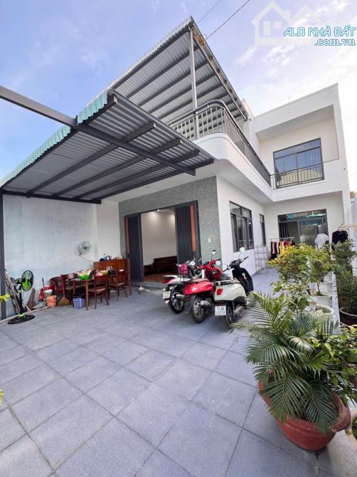 Biệt thự mini Xây mới Ngay Biên Hòa. Ngang 7m dài 14m vị trí trung tâm Biên Hoà