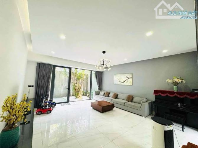 Bán Biệt Thự 3 Tầng Đường Thanh Long Hải Châu - Thuận Phước