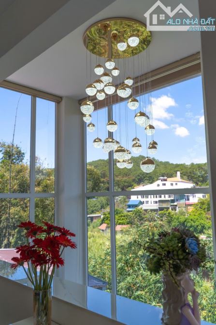 Bán Villa 211m2 Đường Lê Lai Phường 5 Đà Lạt Giá Chỉ 14 Tỷ 9