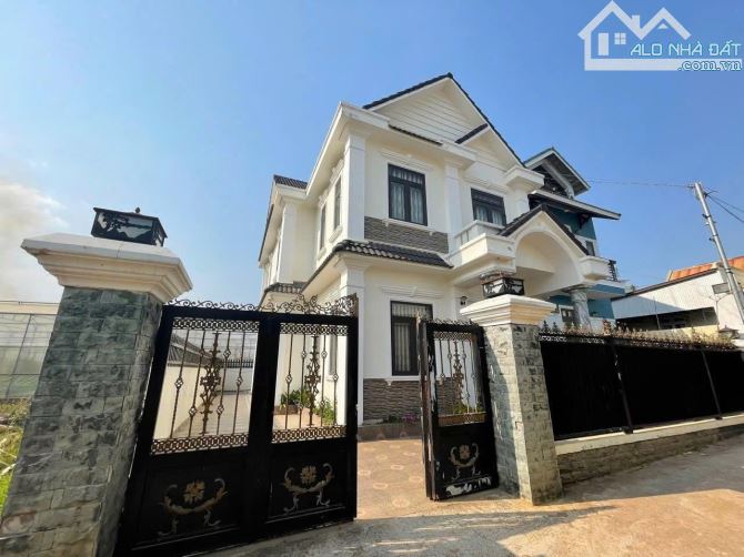 BÁN VILLA SÂN VƯỜN 222M2 ĐƯỜNG LÝ NAM ĐẾ, P8, ĐÀ LẠT - GIÁ 10.5 TỶ