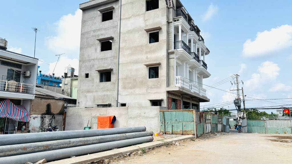 BÁN NHÀ NGÔ QUYỀN, VĨNH LONG, NHÀ PHỐ MẶT TIỀN 7.5M, 1 TRỆT 3 LẦU, NHỈNH 9 TỶ