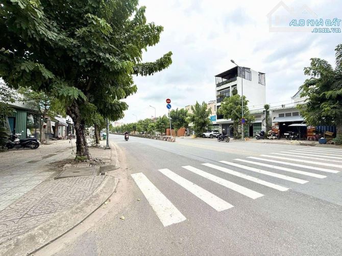 Lô đất đẹp 700m2 full thổ cư, TA11 cách đường Lê Thị Riêng 50m, rẻ hơn so với định giá NH