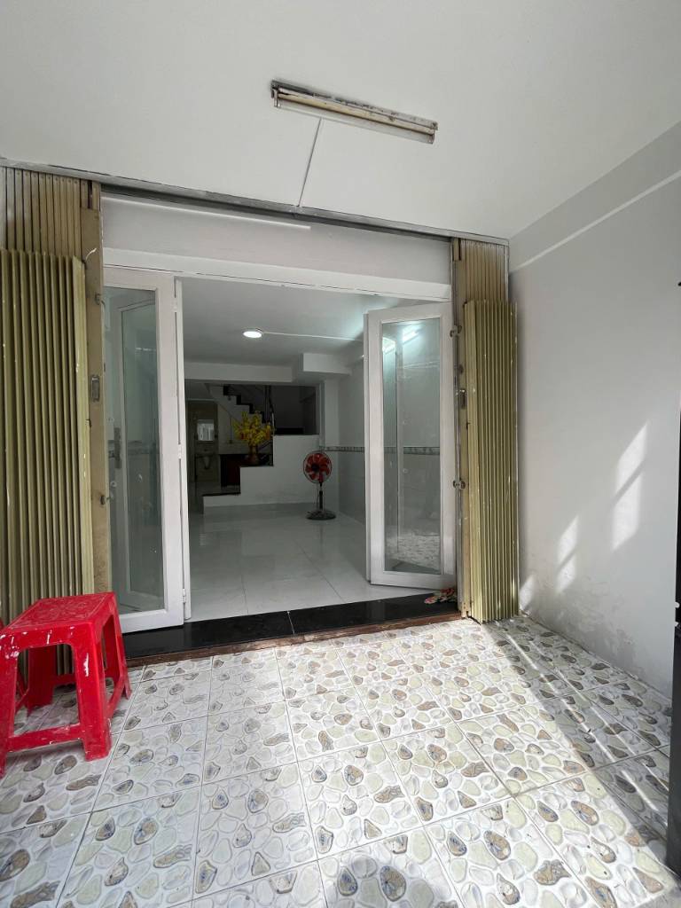 BÁN NHÀ HẬU GIANG, QUẬN 6, NHÀ 2 TẦNG, DT 32M2, 2PN, GIÁ 3,8 TỶ