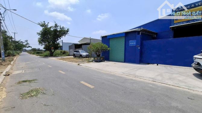 XƯỞNG 2 MẶT TIỀN GẦN DƯƠNG CÔNG KHI – FULL THỔ – CONTAINER TỚI XƯỞNG