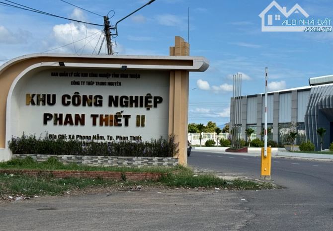 BÁN NHÀ XƯỞNG TẠI KCN PHAN THIẾT – BÌNH THUẬN – 22.700m²