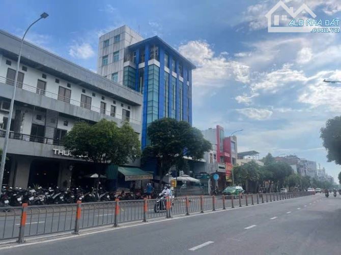 Không tin luôn chỉ 13.6 tỷ có CHDV 19PN ngang 4.2m 80m2 TN 60tr Nguyễn Thái Sơn kế BV 175